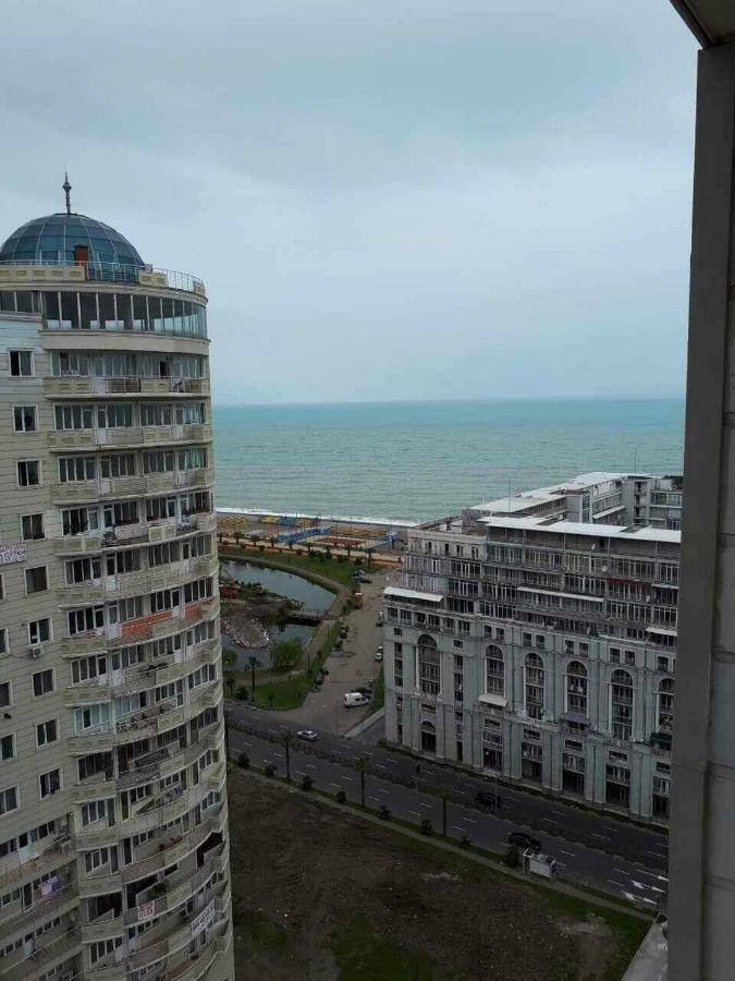 Удобные Апартаменты С Видом На Море Batumi Exterior foto