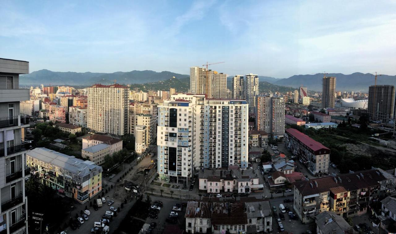 Удобные Апартаменты С Видом На Море Batumi Exterior foto